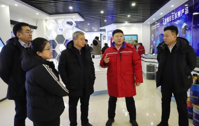 中国建设银行黑龙江省分行党委书记、行长王东一行到amjs澳金沙门走访调研